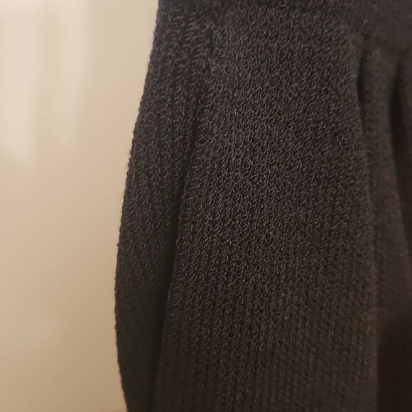 St. John Basics "Santana" Black Knit Pleat Front High-Waisted Pants Size 8 - Picture 6 of 9